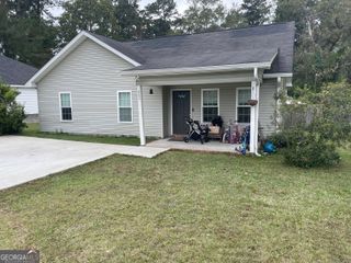 823 N Main Street, Statesboro, GA 30458