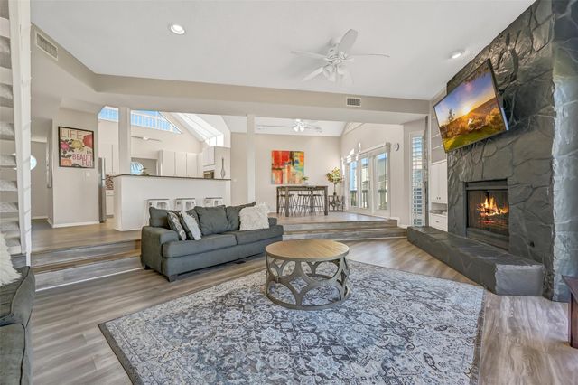 19131 Kahala Drive, Galveston, TX 77554