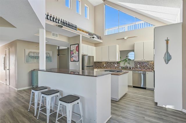 19131 Kahala Drive, Galveston, TX 77554