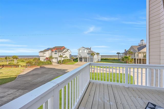 19131 Kahala Drive, Galveston, TX 77554