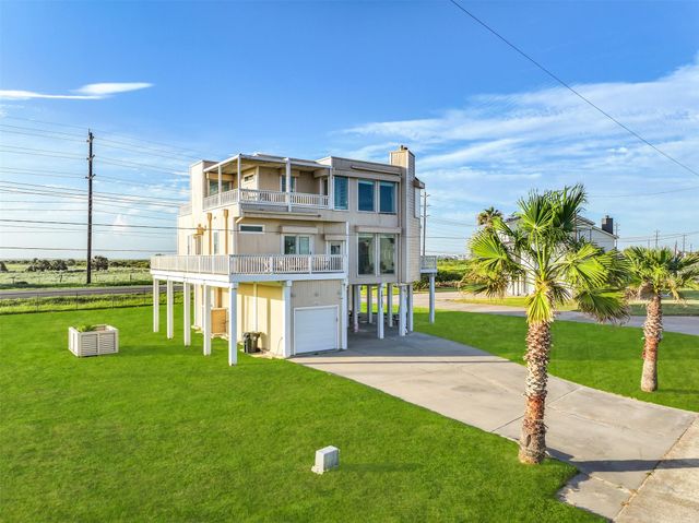 19131 Kahala Drive, Galveston, TX 77554