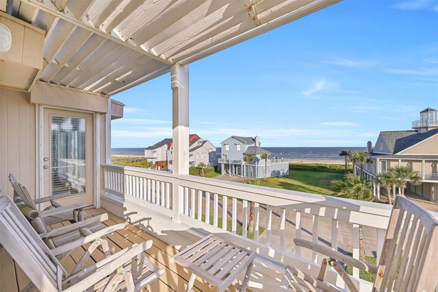 19131 Kahala Drive, Galveston, TX 77554