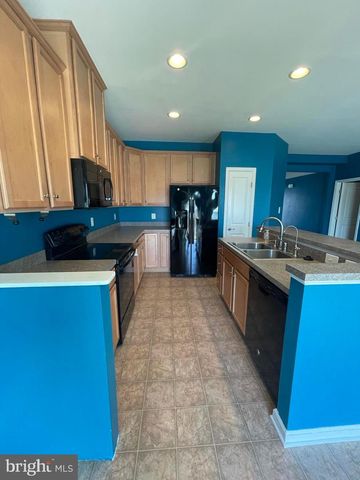 44 TOLLERTON TRL, Falling Waters, WV 25419