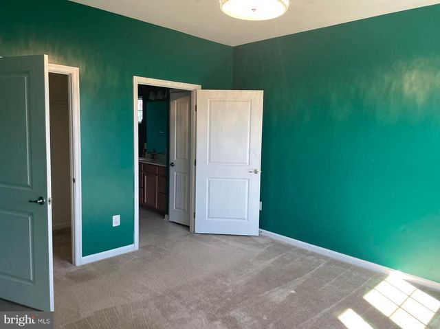 44 TOLLERTON TRL, Falling Waters, WV 25419