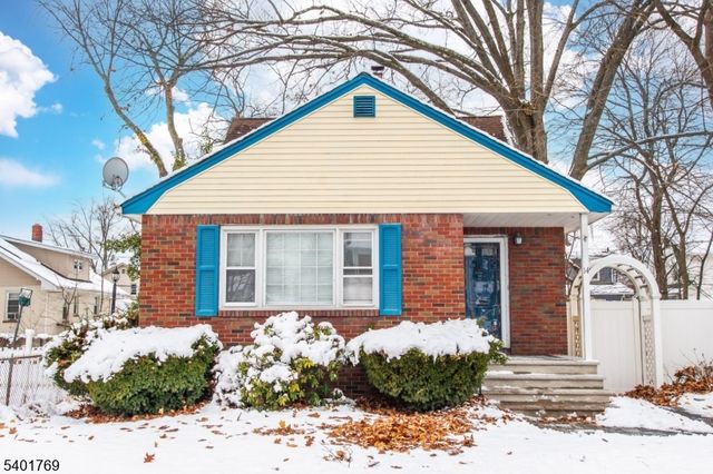 14 Hudson St, Bergenfield Boro, NJ 07621