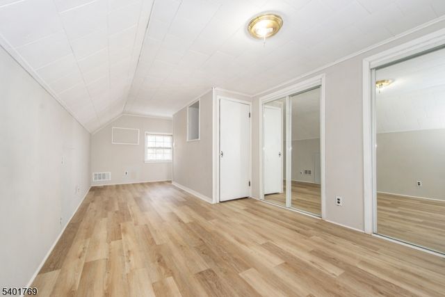 14 Hudson St, Bergenfield Boro, NJ 07621