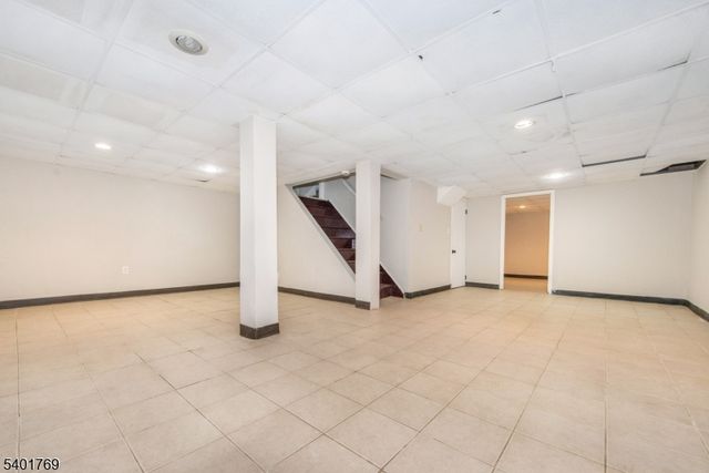 14 Hudson St, Bergenfield Boro, NJ 07621