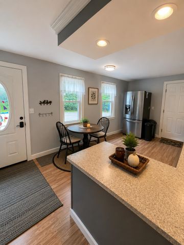 125 Main Street, Raymond, NH 03077