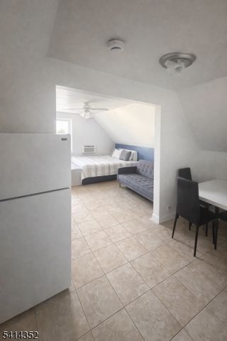 832 Parker St, Newark City, NJ 07104