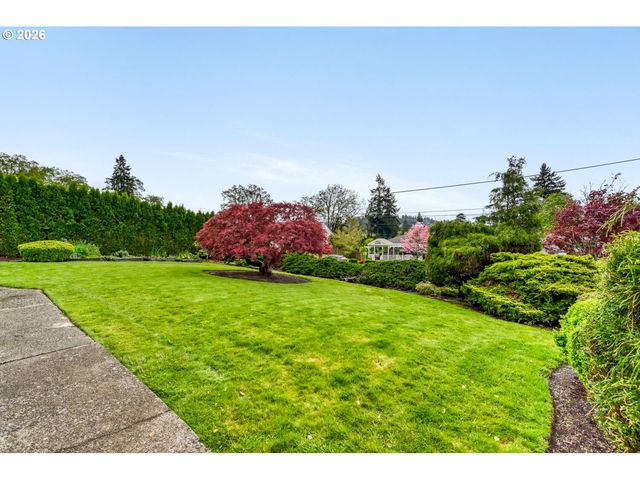 540 E FAIRFIELD St, Gladstone, OR 97027