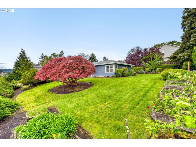540 E FAIRFIELD St, Gladstone, OR 97027