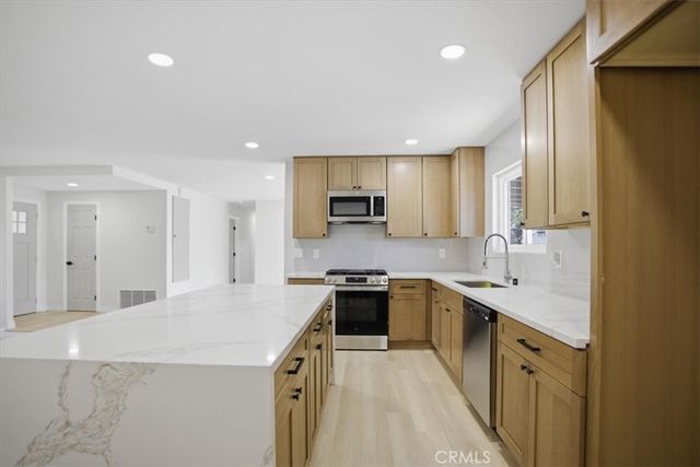 5871 Geremander Avenue, Rialto, CA 92377