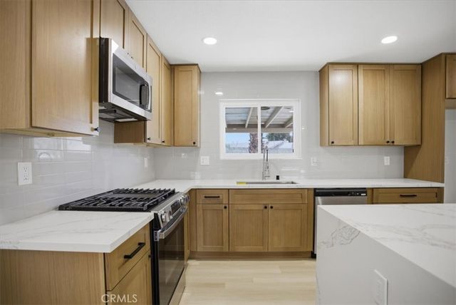 5871 Geremander Avenue, Rialto, CA 92377