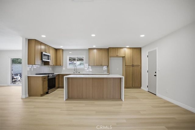 5871 Geremander Avenue, Rialto, CA 92377