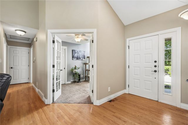 3740 Old Orchard Road NE, Cedar Rapids, IA 52402