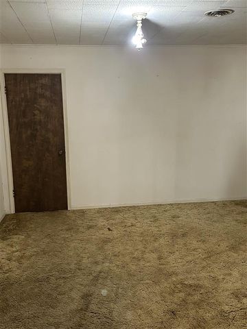 1029 Sycamore Street, Lake Charles, LA 70601