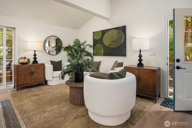 11405 NE 104th Street, Kirkland, WA 98033