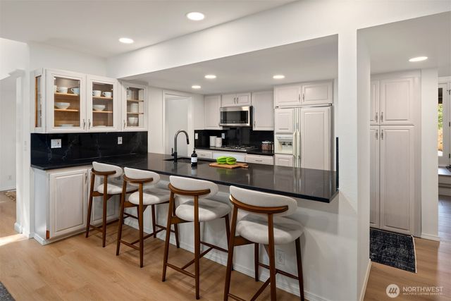 11405 NE 104th Street, Kirkland, WA 98033