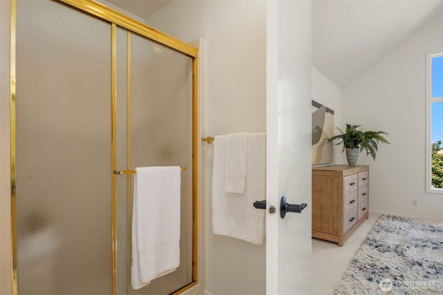 11405 NE 104th Street, Kirkland, WA 98033