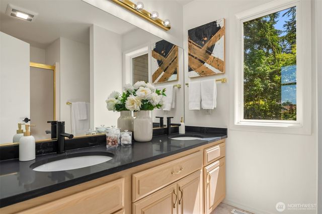 11405 NE 104th Street, Kirkland, WA 98033