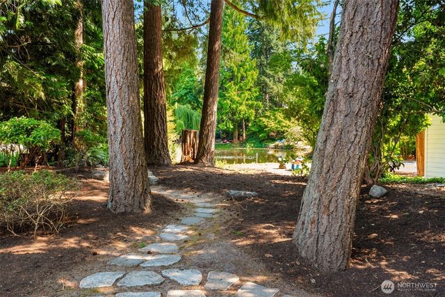 11405 NE 104th Street, Kirkland, WA 98033