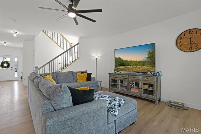 211 Grand Vista Court, Edwardsville, IL 62025