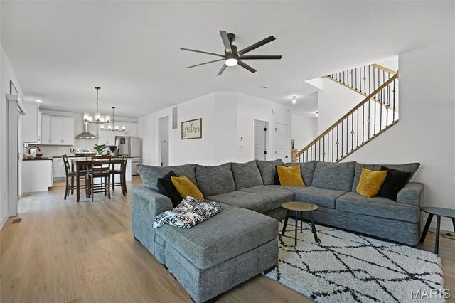 211 Grand Vista Court, Edwardsville, IL 62025