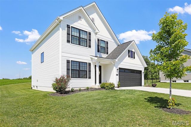 211 Grand Vista Court, Edwardsville, IL 62025