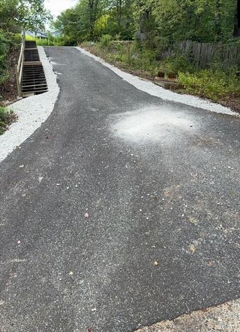 768 Ashland Ave, Southbridge, MA 01550