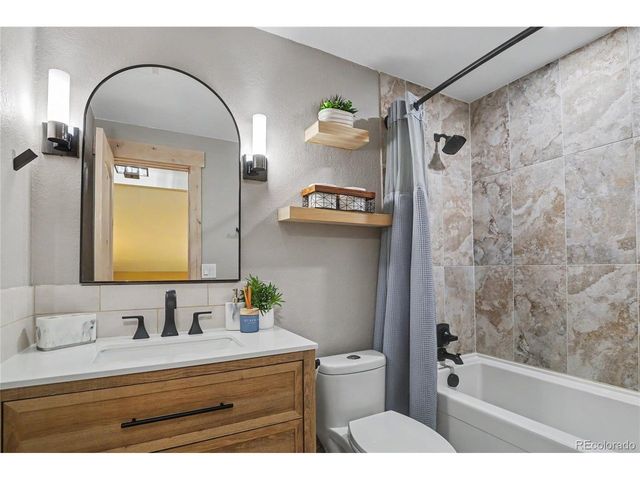 7340 Braun Way, Arvada, CO 80005
