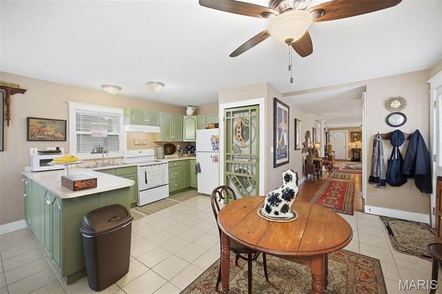 509 E Winter Avenue, Greenville, IL 62246