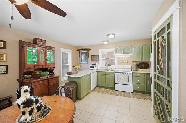 509 E Winter Avenue, Greenville, IL 62246