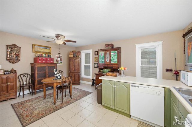 509 E Winter Avenue, Greenville, IL 62246