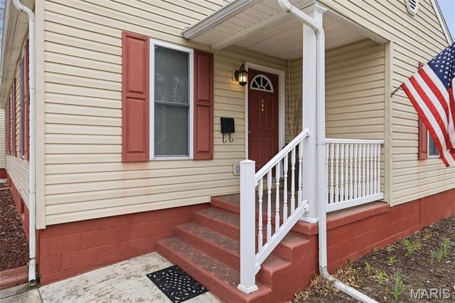 509 E Winter Avenue, Greenville, IL 62246