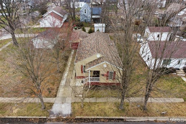 509 E Winter Avenue, Greenville, IL 62246