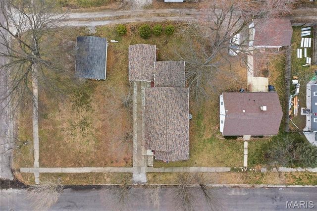 509 E Winter Avenue, Greenville, IL 62246