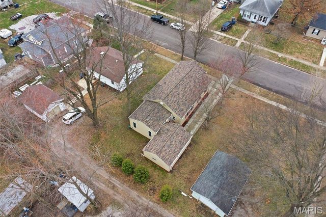 509 E Winter Avenue, Greenville, IL 62246