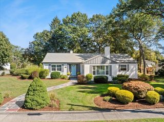117 Fairview Ave, Brockton, MA 02301