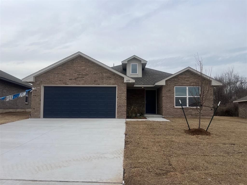 2033 Brush Creek Way, Newcastle, OK 73065