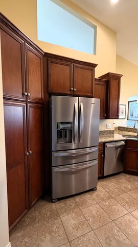 3223 N Briar Leaf Court, La Porte, IN 46350