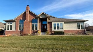 3223 N Briar Leaf Court, La Porte, IN 46350