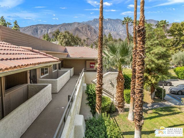 575 N Villa Court 204, Palm Springs, CA 92262