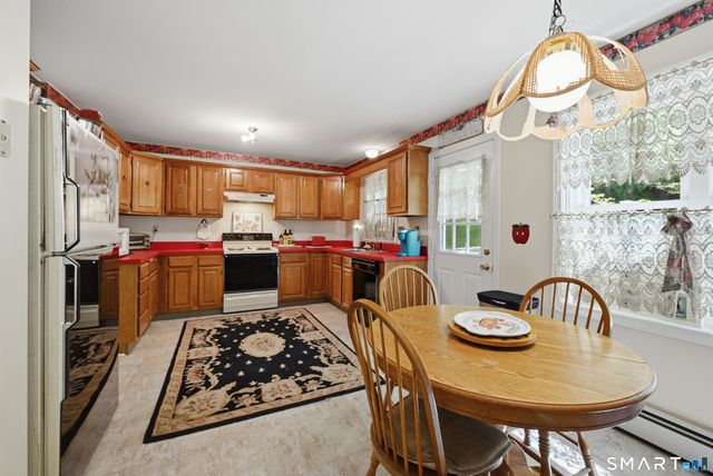 6 Warren Drive 6, Seymour, CT 06483