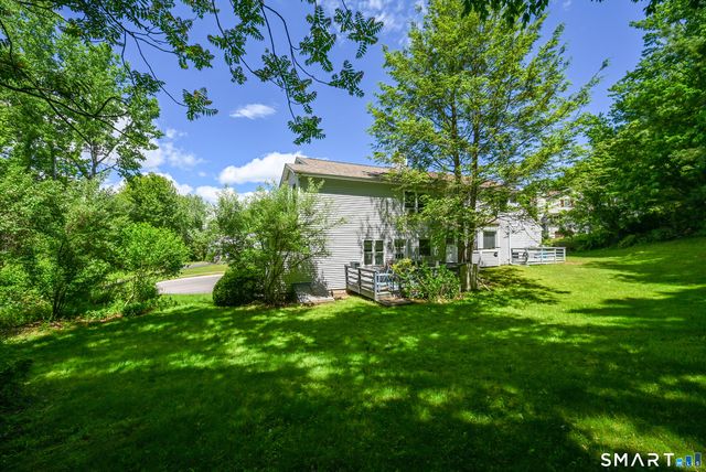 6 Warren Drive 6, Seymour, CT 06483