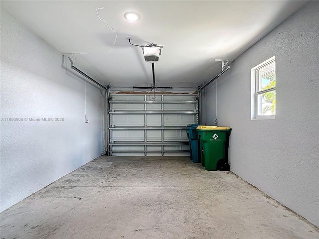 177 Village Circle, Other City - In The State Of Florida, FL 33935