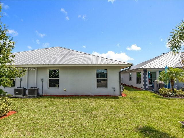 177 Village Circle, Other City - In The State Of Florida, FL 33935
