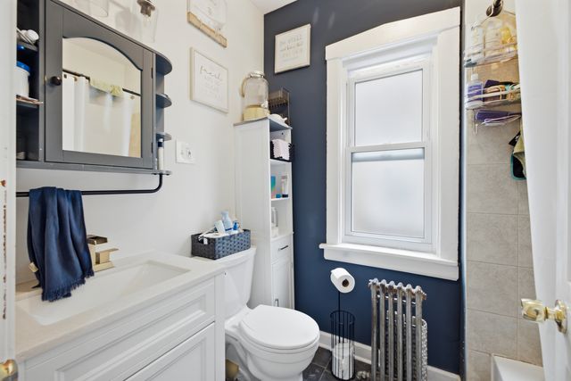 5233 W Potomac Avenue, Chicago, IL 60651