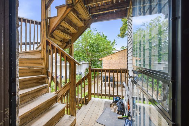 5233 W Potomac Avenue, Chicago, IL 60651