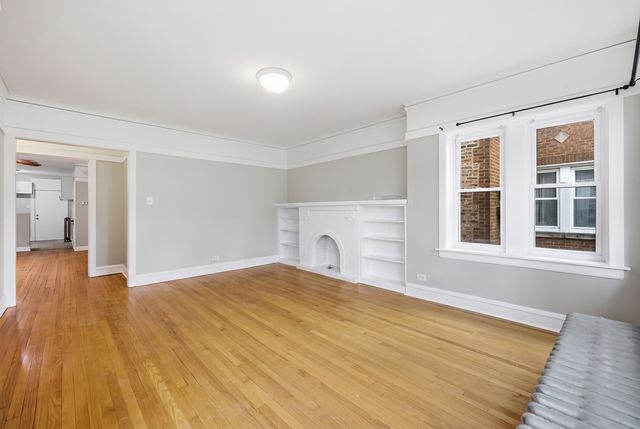5233 W Potomac Avenue, Chicago, IL 60651