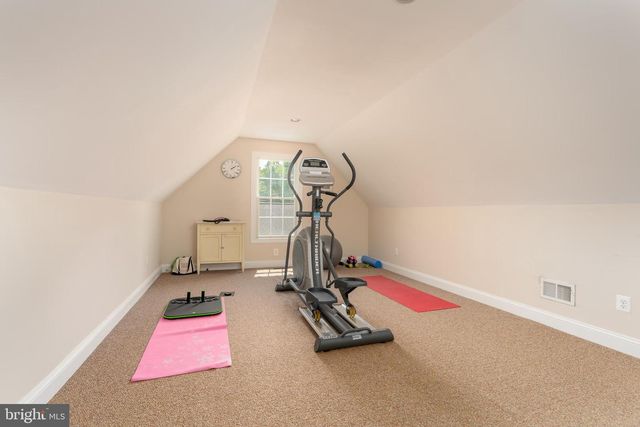 15438 HILLSBORO RD, Hillsboro, VA 20132